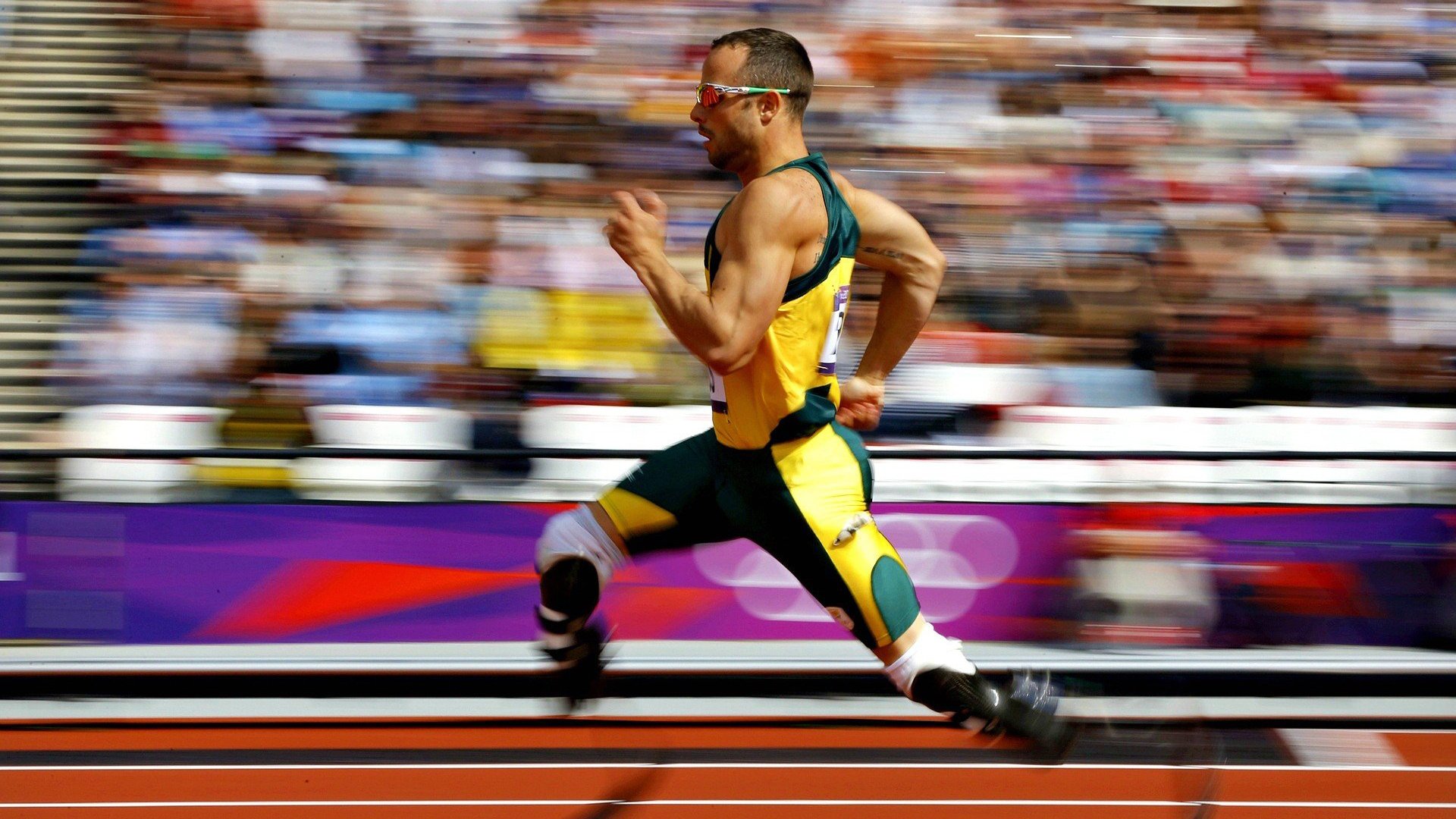 女足比赛中，中国队员徐某力挽狂澜，徐媛女足队长