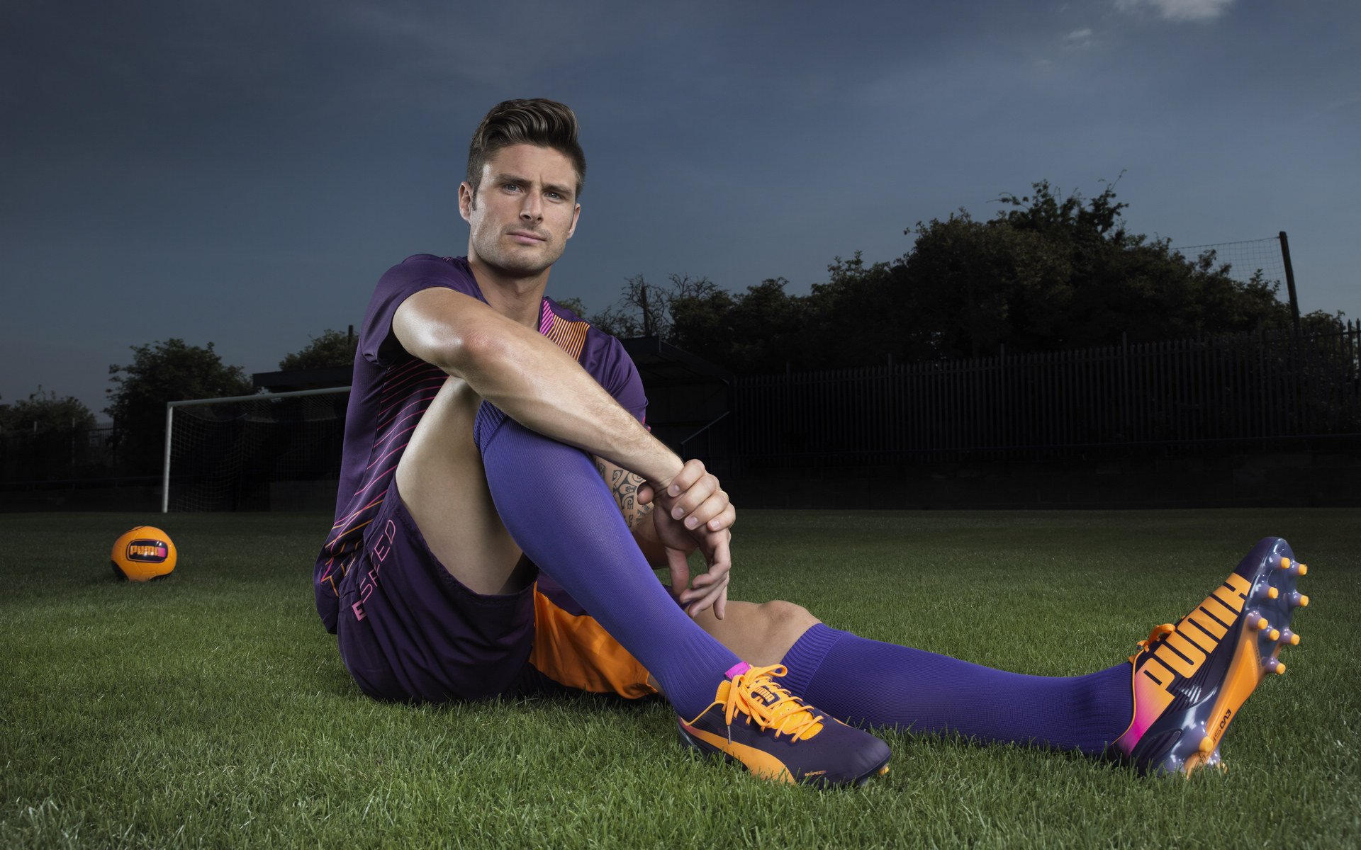 英超球队赛季中体能负荷与技术表现的关联分析，英超训练